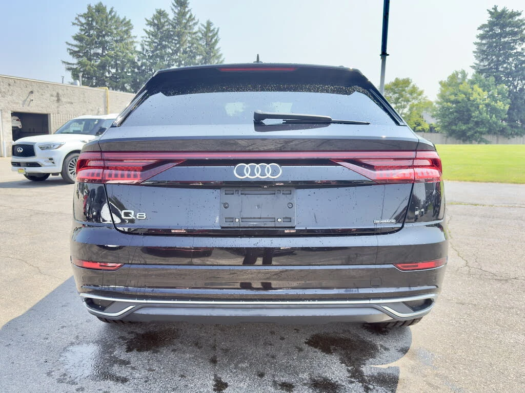 Audi Q8 TECHNIK 55 TFSI| BANG&OLUFSEN| MATRIX| ПАНО| ЩОРИ, снимка 5 - Автомобили и джипове - 54082254