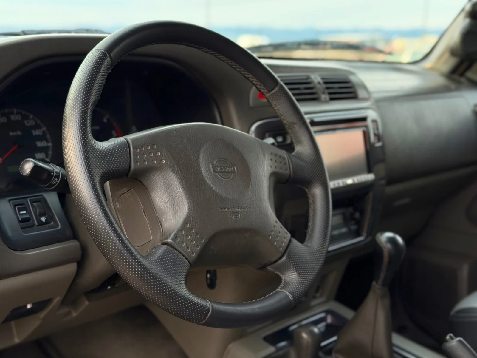 Nissan Patrol, снимка 10 - Автомобили и джипове - 54169195