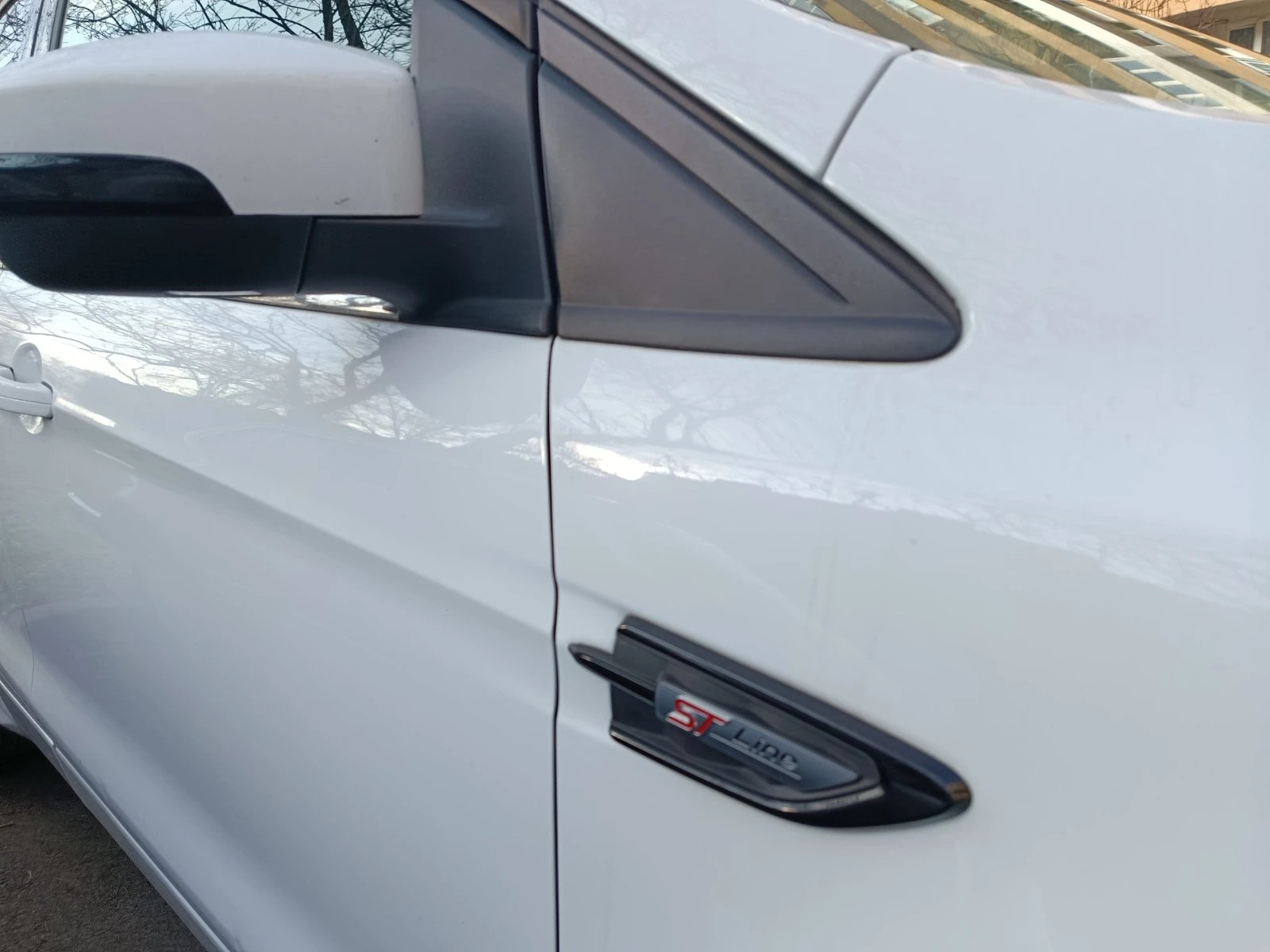 Ford Kuga 1.5 TDCi 2x4 PowerShift Automatic , снимка 15 - Автомобили и джипове - 54345404