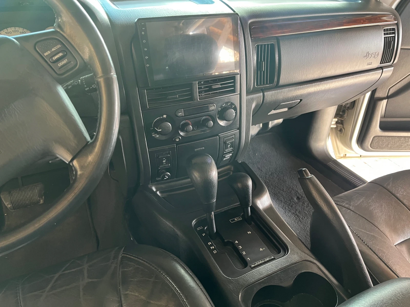 Jeep Grand cherokee, снимка 8 - Автомобили и джипове - 54399220