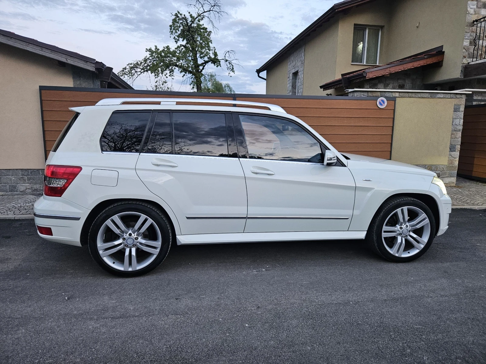 Mercedes-Benz GLK 320cdi One Edition, снимка 3 - Автомобили и джипове - 54646041