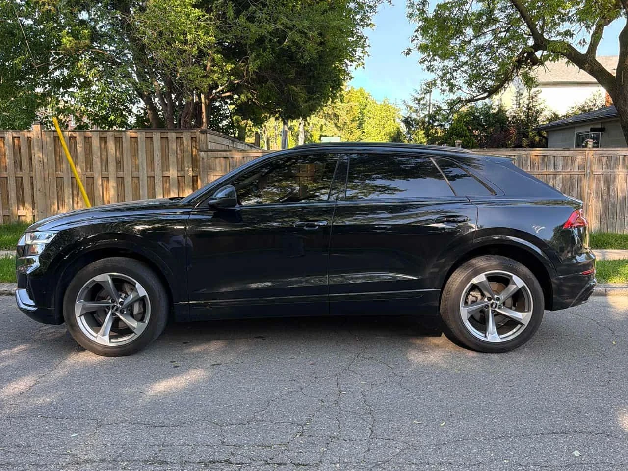 Audi Q8  Progressiv /360/DIS/АВТОКРЕДИТ, снимка 2 - Автомобили и джипове - 54735233