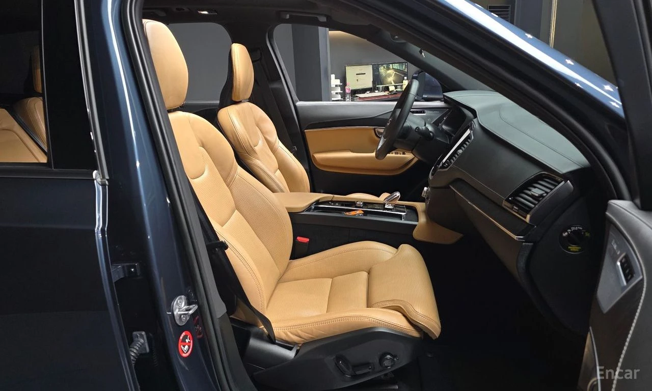 Volvo Xc90 ULTIMATE* BRIGHT* 360КАМЕРА* LANE* ASSIST* ПАНОРАМ, снимка 13 - Автомобили и джипове - 54884957