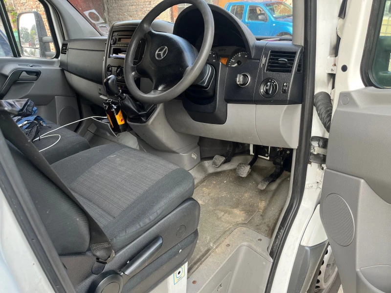 Mercedes-Benz Sprinter 311, снимка 7 - Бусове и автобуси - 47337299