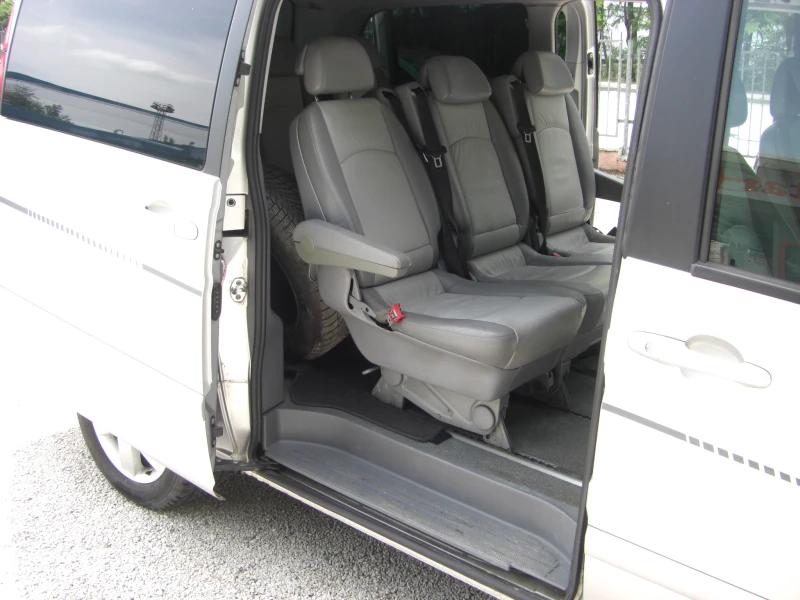 Mercedes-Benz Viano 3.0cdi V6 AVTOMAT, снимка 14 - Бусове и автобуси - 47939616