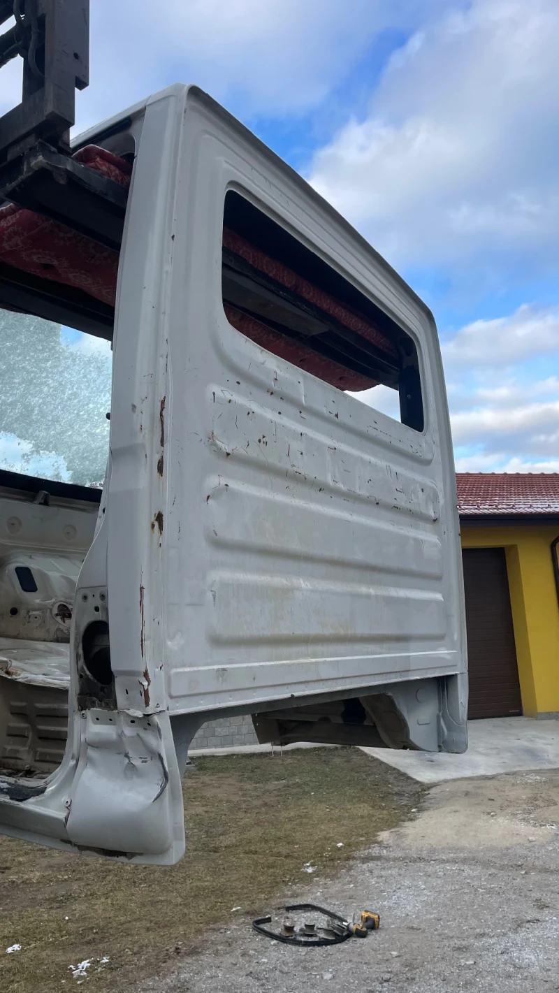 Iveco 35c15 Кабина Италия, снимка 8 - Бусове и автобуси - 48384351