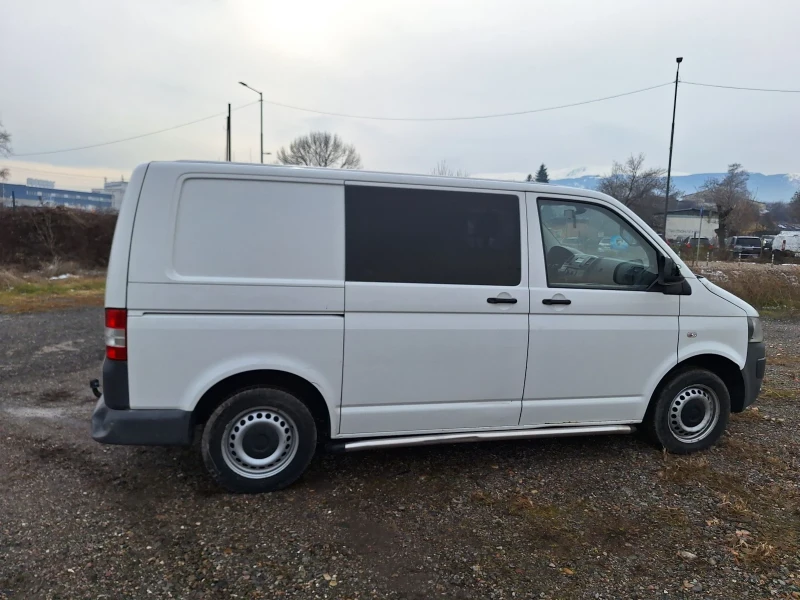 VW Transporter 2.0TDI 102 кс. КЛИМА, снимка 15 - Бусове и автобуси - 48634586