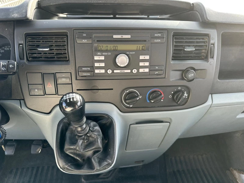 Ford Transit 2.2 Diesel 74kW 6+ 1 места Климатик, снимка 14 - Бусове и автобуси - 51153077