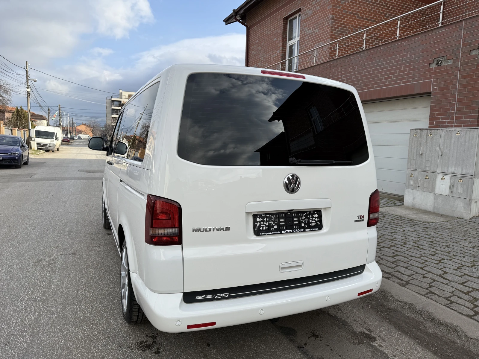 VW Multivan EDITION-25-4X4-AVTOMAT-7м-ШВЕЙЦАРИЯ - изображение 7