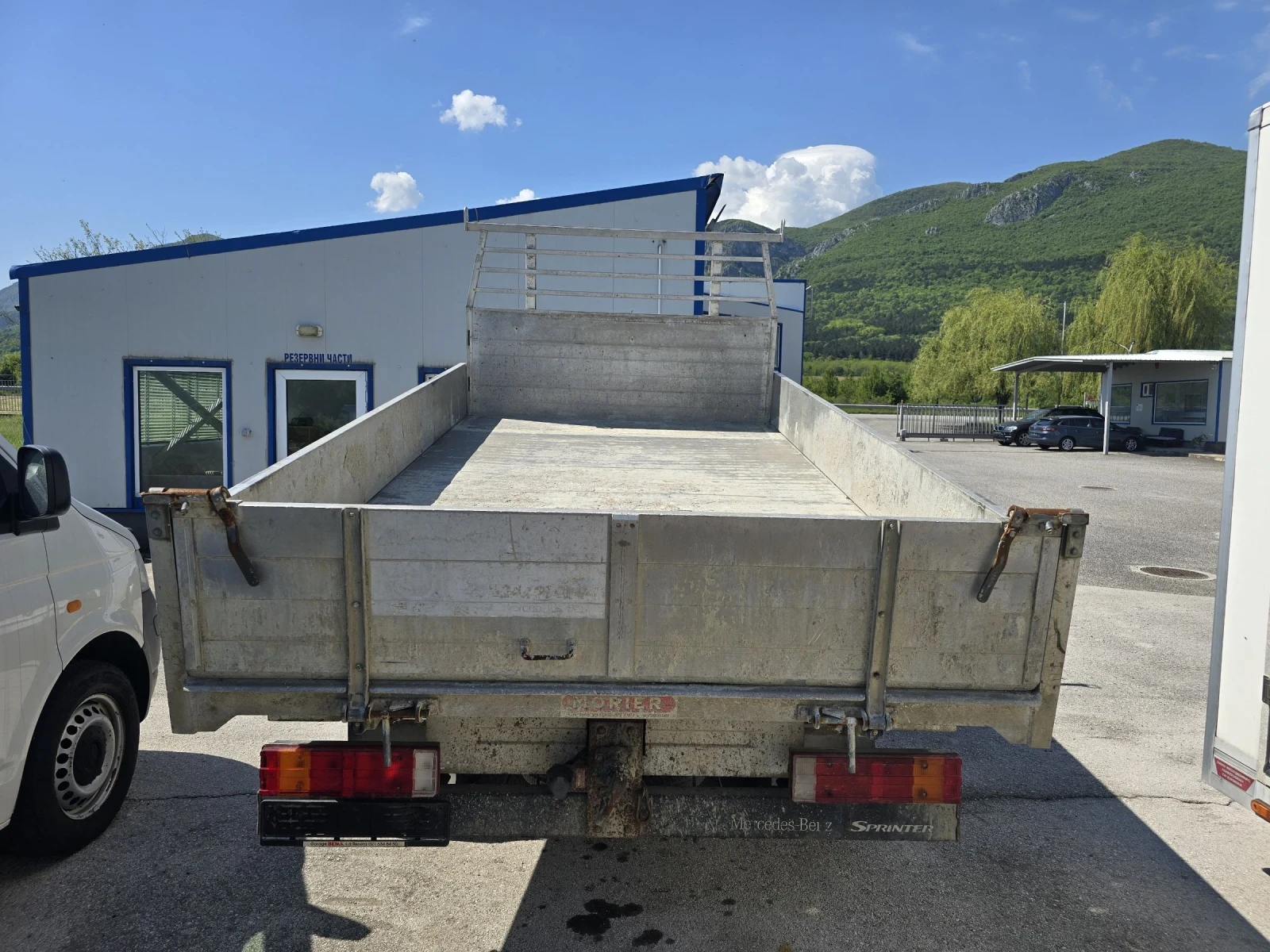 Mercedes-Benz Sprinter 413 3-странен Самосвал 3.70м. Швейцария  - изображение 7