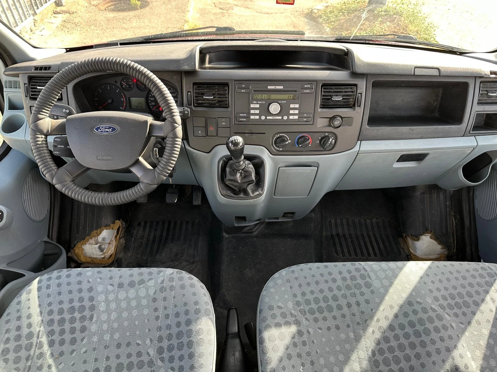 Ford Transit 2.2 Diesel 74kW 6+ 1 места Климатик - изображение 8