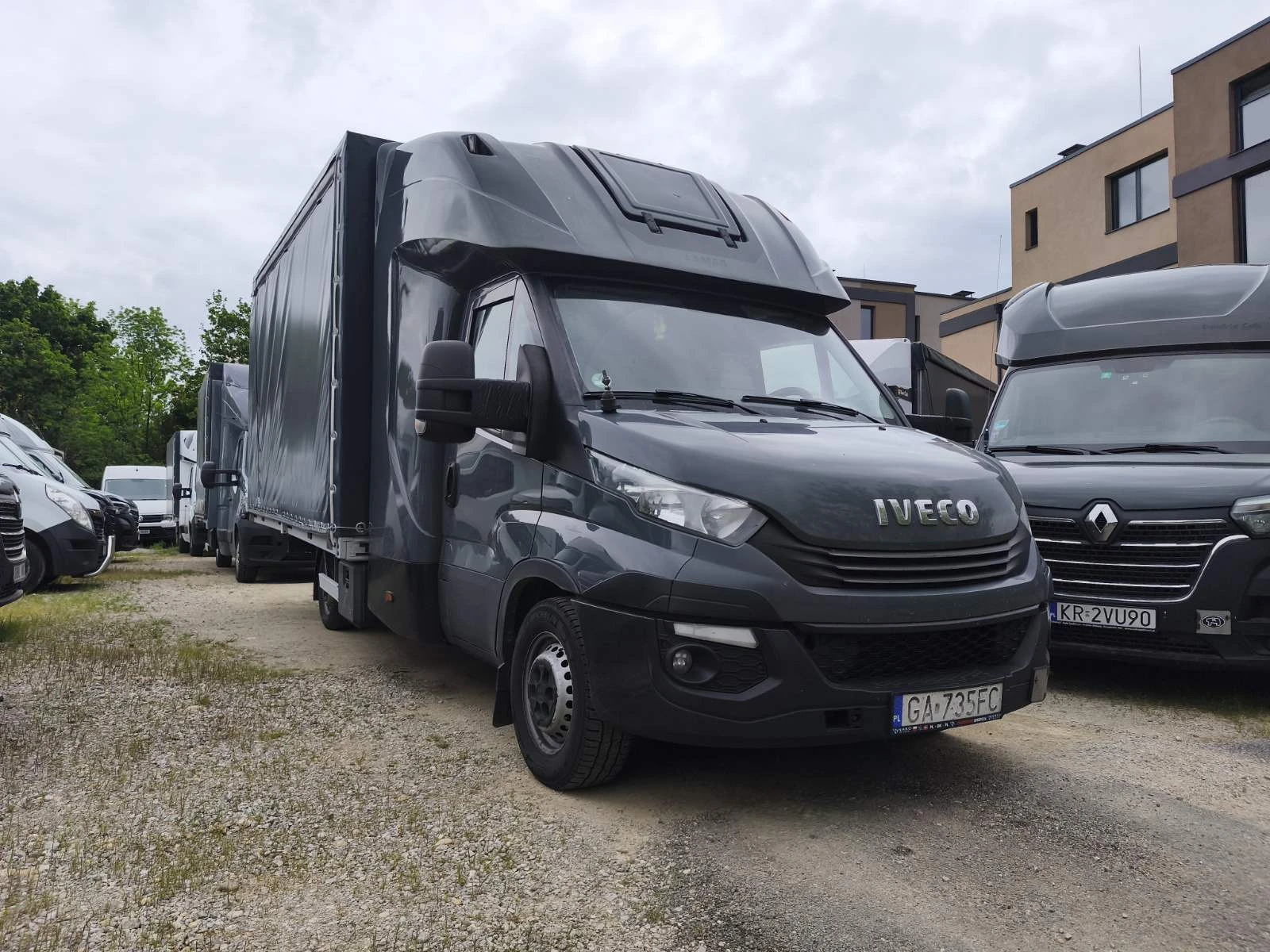 Iveco Daily 6000Е ПЪРВОНАЧАЛНА///10ПАЛ//ДВЕ ЛЕГЛА/ЛИЗИНГ= /ТОП
