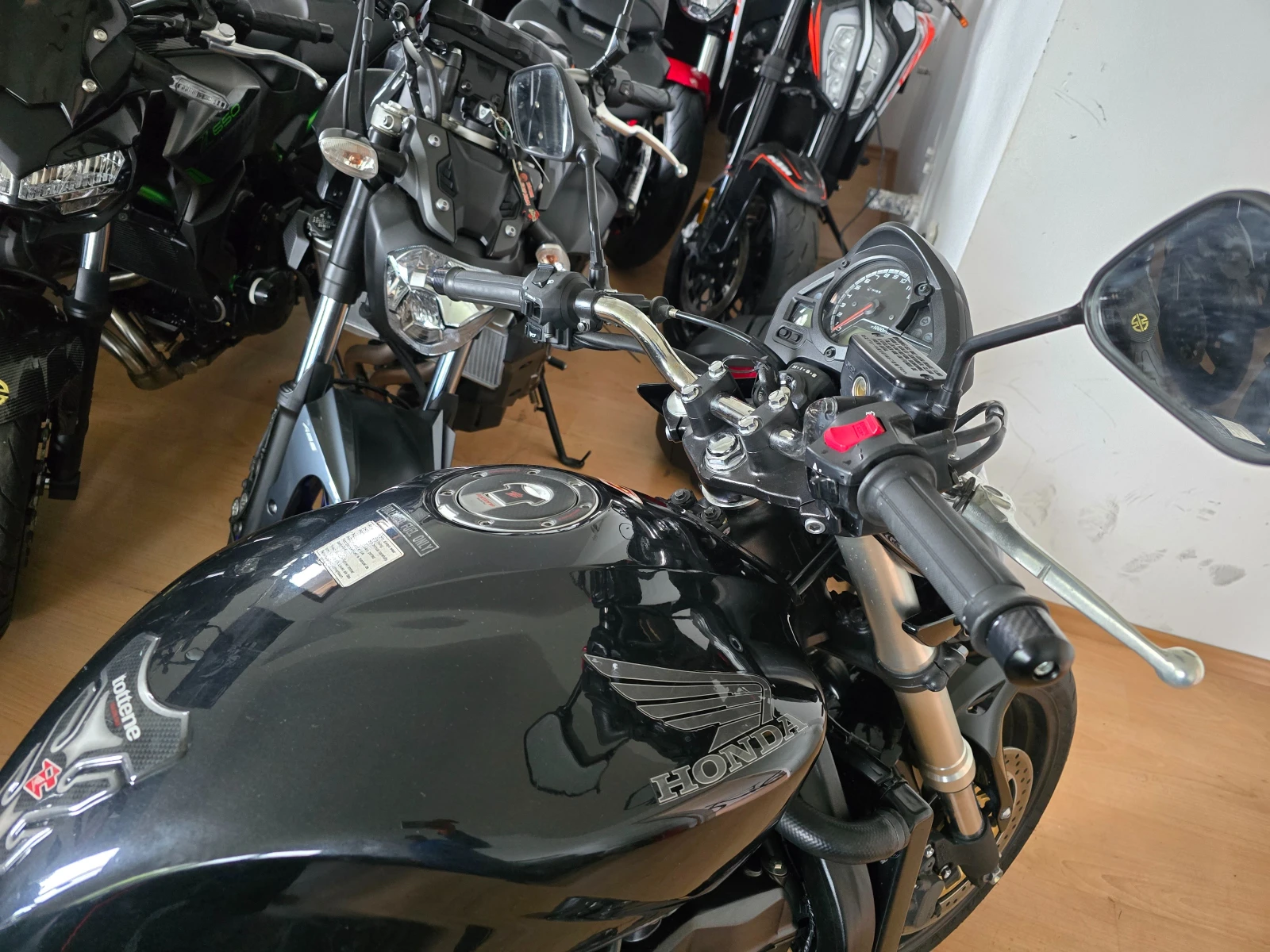 Honda Hornet 600, снимка 12 - Мотоциклети и мототехника - 54597738