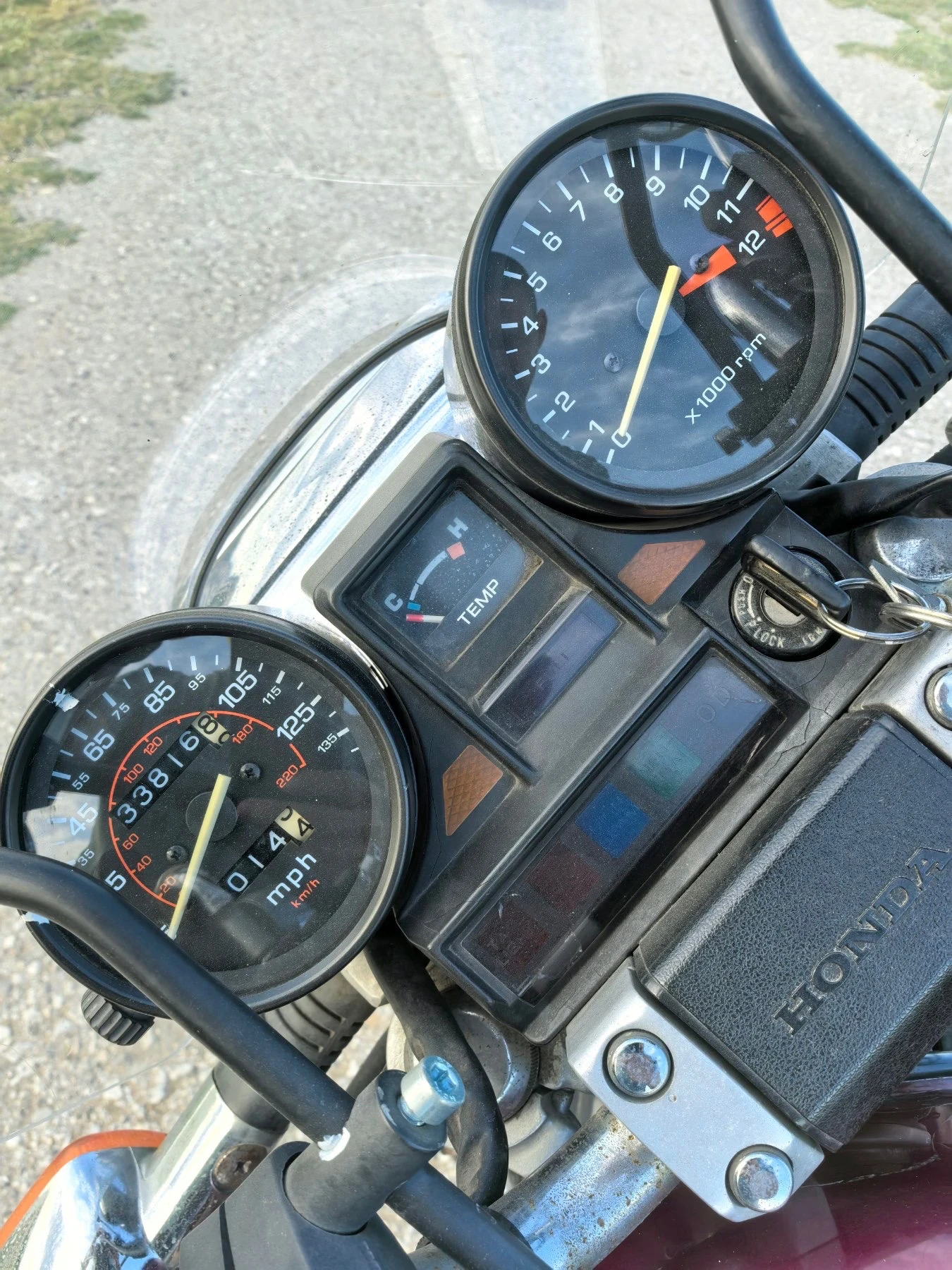 Honda Magna, снимка 5 - Мотоциклети и мототехника - 55882318