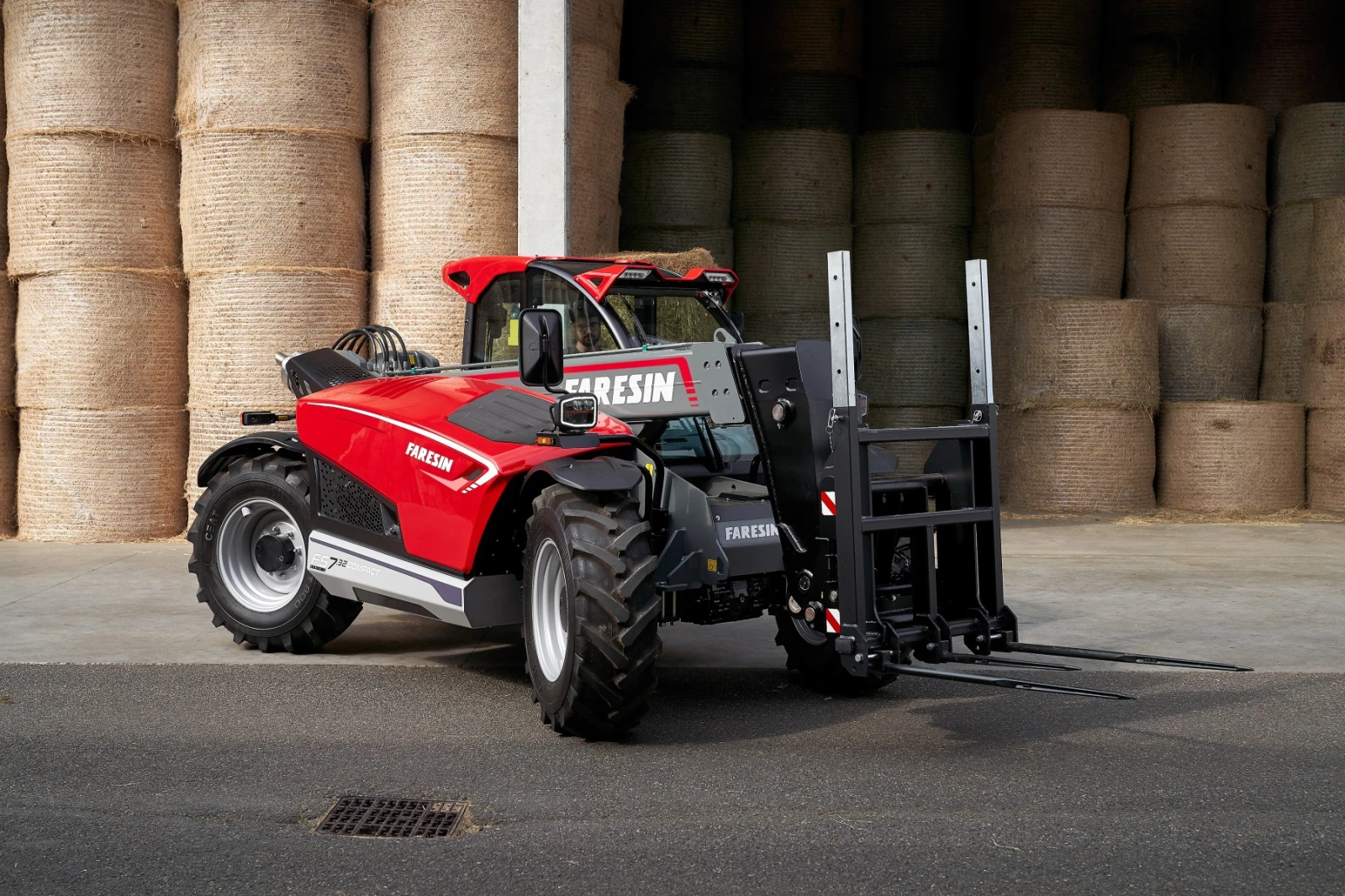 Телескопичен товарач Faresin FS 07.32 C CLASSIC LS 55kW-75 к.с. - изображение 7