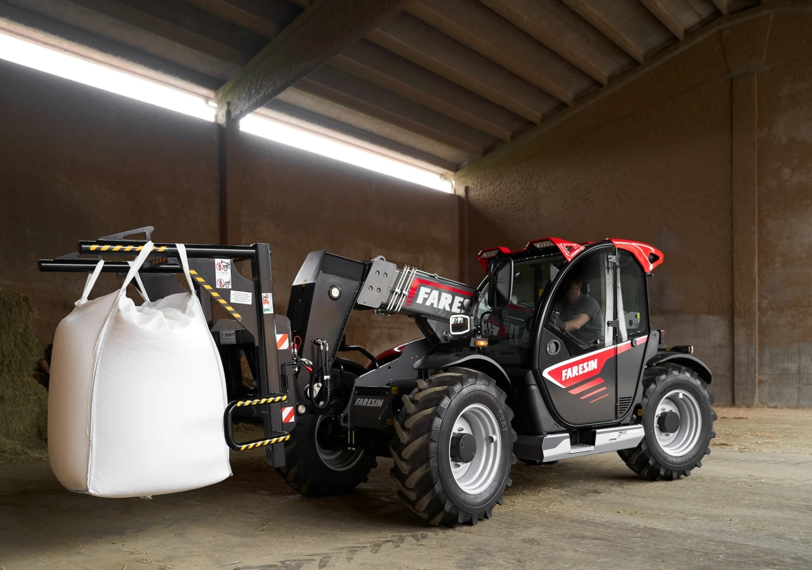 Телескопичен товарач Faresin FS 07.32 C CLASSIC LS 55kW-75 к.с. - изображение 9