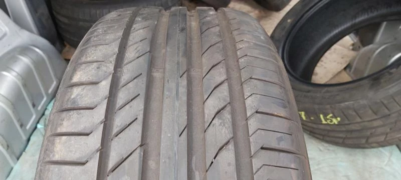 Гуми Летни 235/45R18, снимка 1 - Гуми и джанти - 30582968