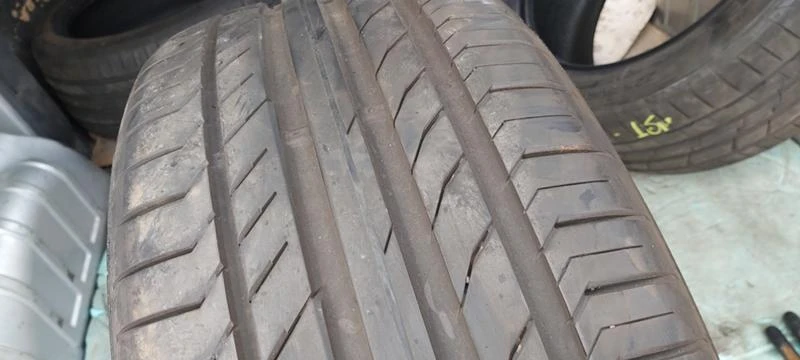 Гуми Летни 235/45R18, снимка 2 - Гуми и джанти - 30582968