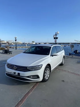 VW Passat 2.0 TDI DSG Много запазен, снимка 2