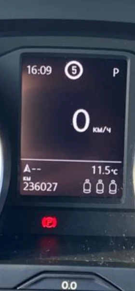 VW Passat 2.0 TDI DSG Много запазен, снимка 15