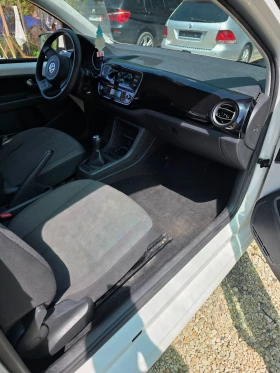 VW Up - 2600 € / 5085.16 лв. - 43407812 6