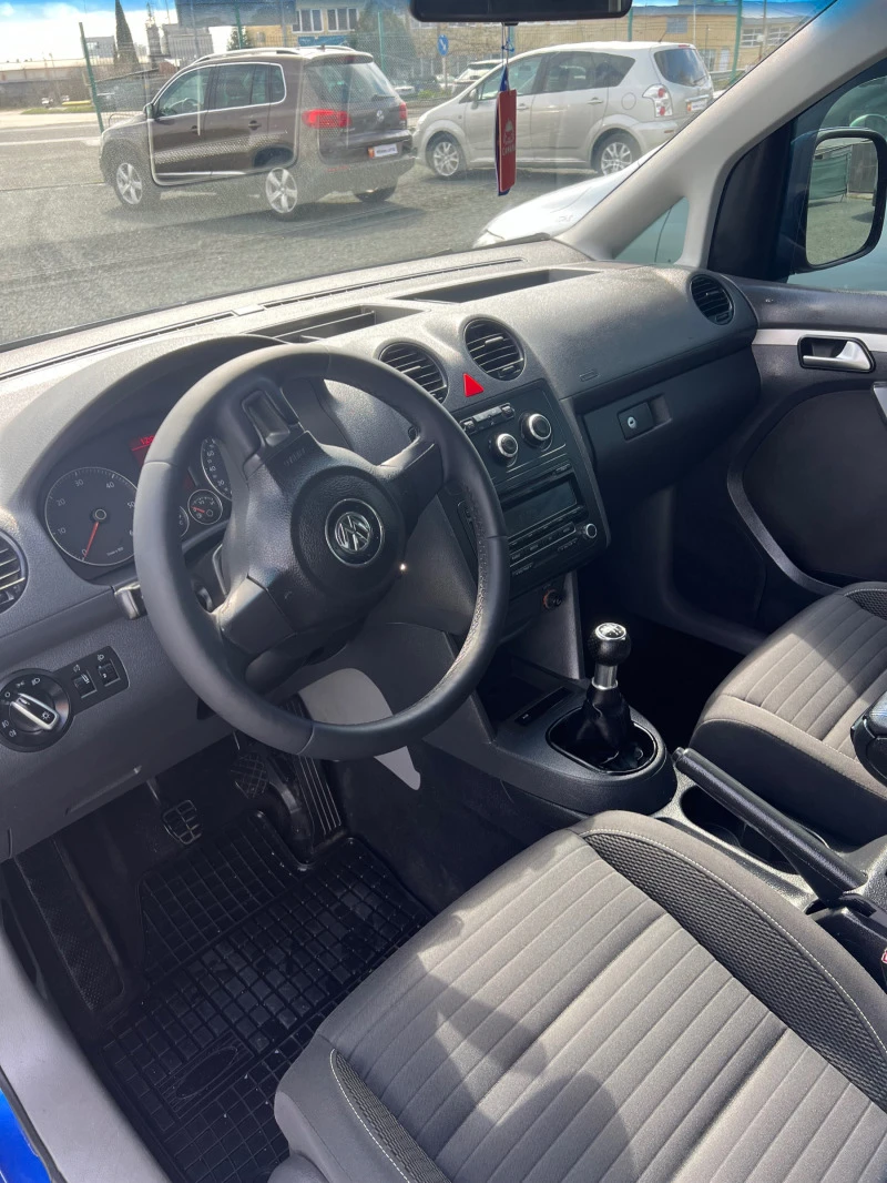 VW Caddy 1.9TDI, снимка 11 - Автомобили и джипове - 44776746