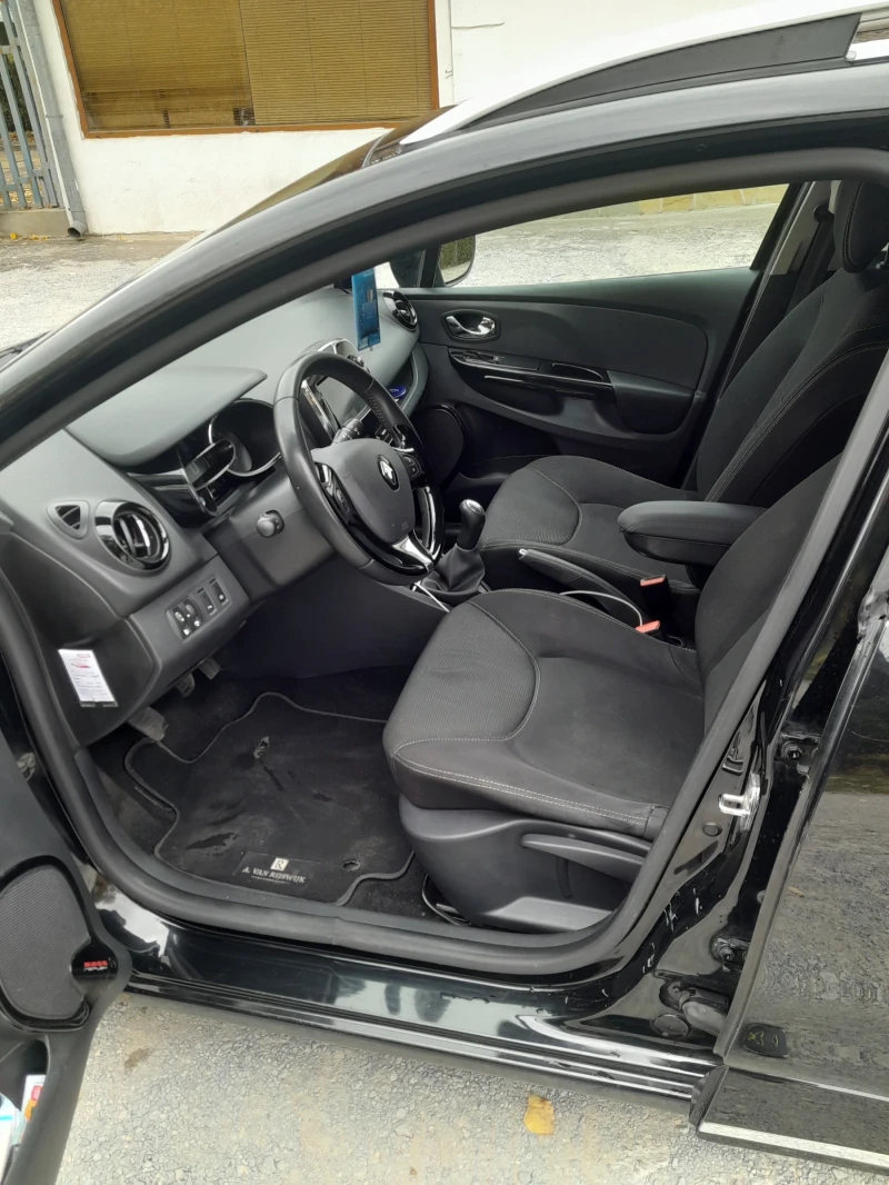 Renault Clio 1.5 DCI, снимка 7 - Автомобили и джипове - 47908419