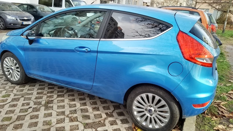 Ford Fiesta, снимка 5 - Автомобили и джипове - 48081843