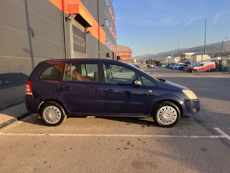 Opel Zafira 1.6 (7 места) метан, снимка 2 - Автомобили и джипове - 48116950