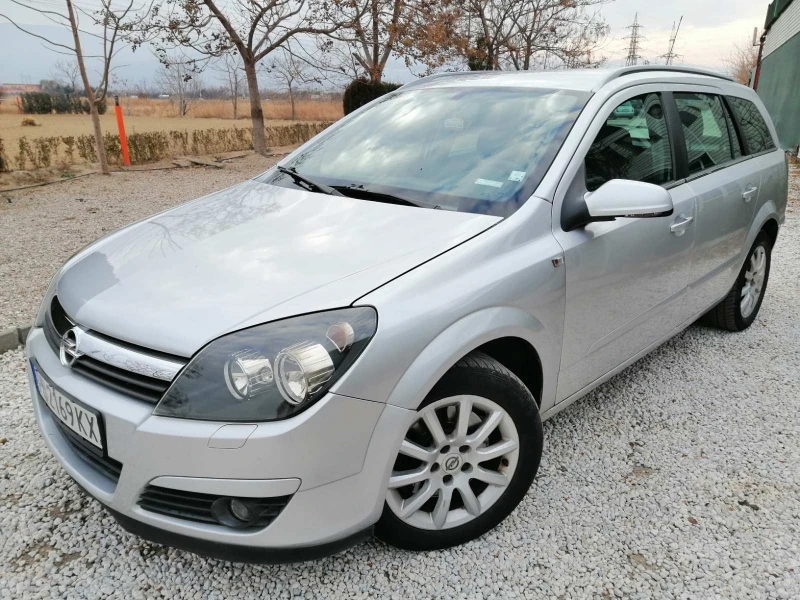 Opel Astra 1.9 CDT 6ск, снимка 10 - Автомобили и джипове - 48144725