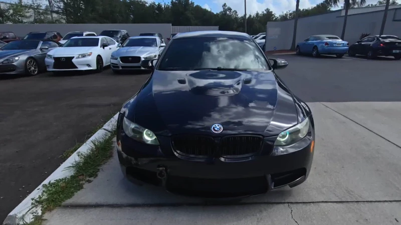 BMW M3 M3 V8* Ръчка* Harman-kardon* HID* Keyless* Нави, снимка 1 - Автомобили и джипове - 48238954