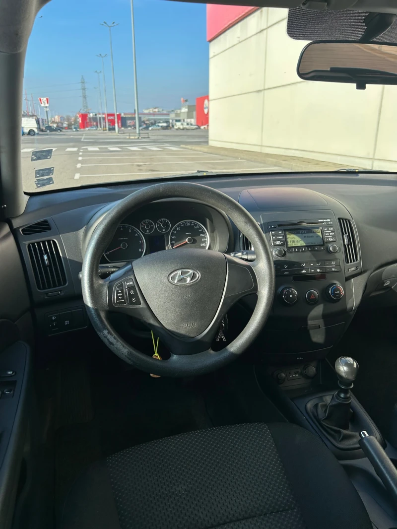 Hyundai I30 1.4i 109кс , снимка 11 - Автомобили и джипове - 48513778