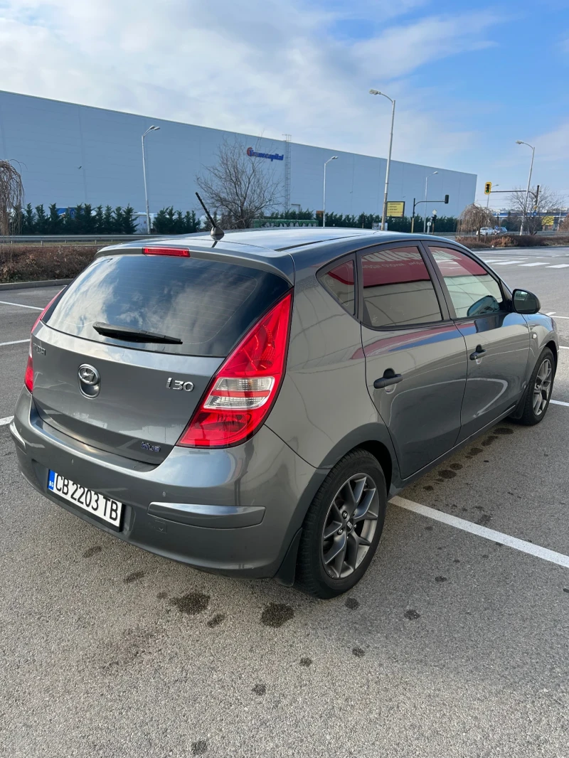 Hyundai I30 1.4i 109кс , снимка 7 - Автомобили и джипове - 48513778