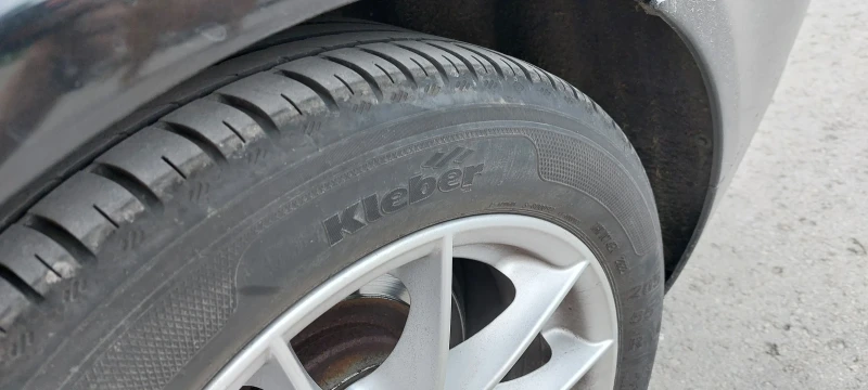 BMW 320 D facelift, снимка 11 - Автомобили и джипове - 52356824