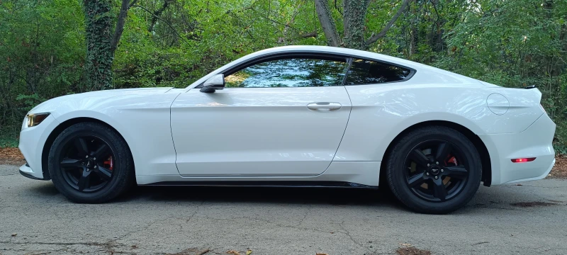 Ford Mustang 3.7 Ръчка, снимка 10 - Автомобили и джипове - 51591300