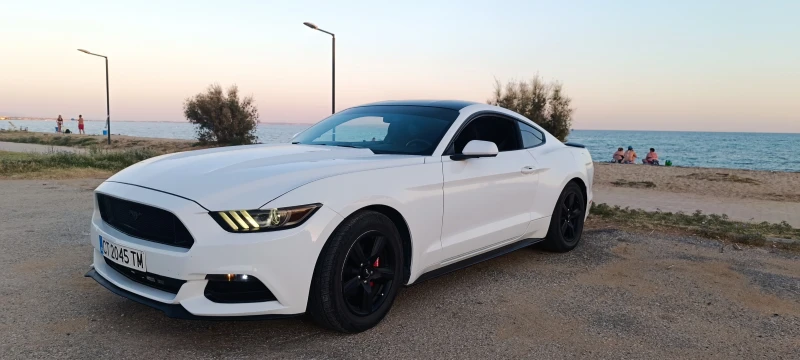 Ford Mustang 3.7 Ръчка, снимка 3 - Автомобили и джипове - 51591300