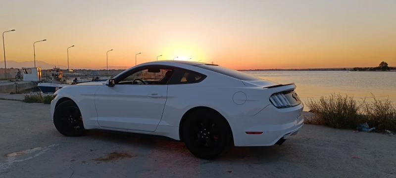 Ford Mustang 3.7 Ръчка, снимка 14 - Автомобили и джипове - 51591300