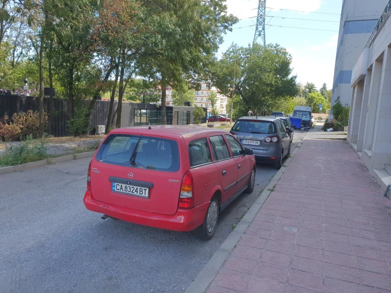 Opel Astra, снимка 3 - Автомобили и джипове - 52011145