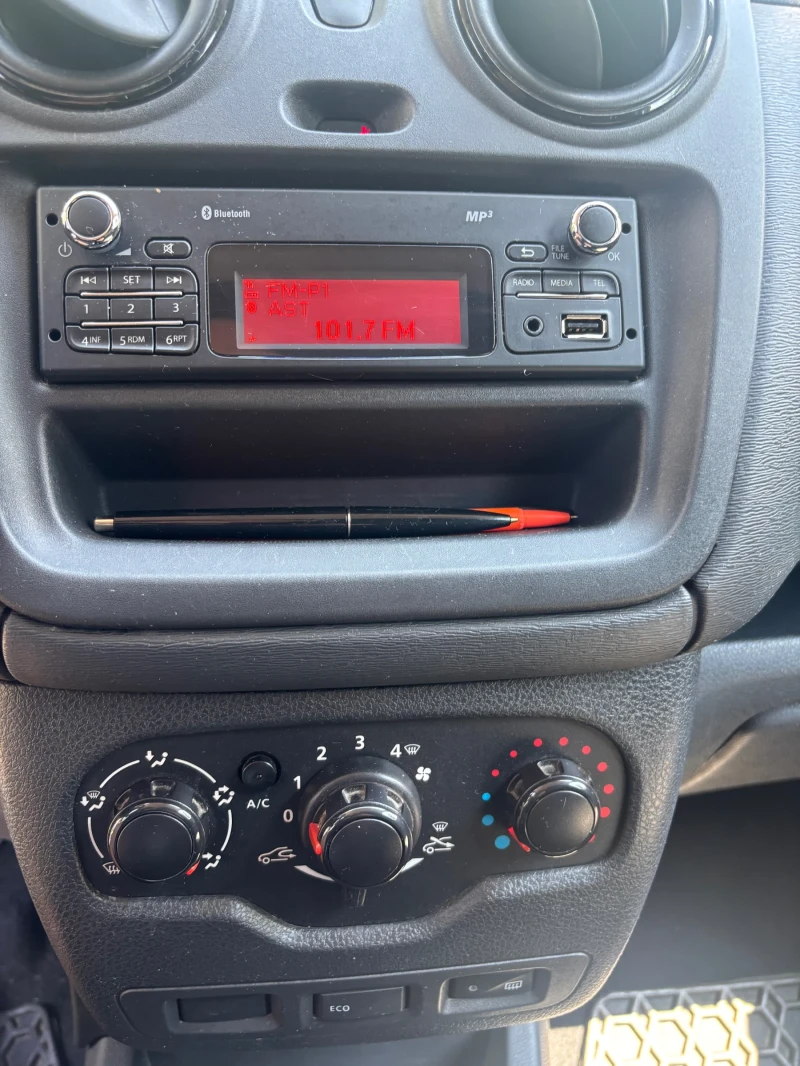 Dacia Dokker 1.6* Фабрична Газ, снимка 7 - Автомобили и джипове - 51889218