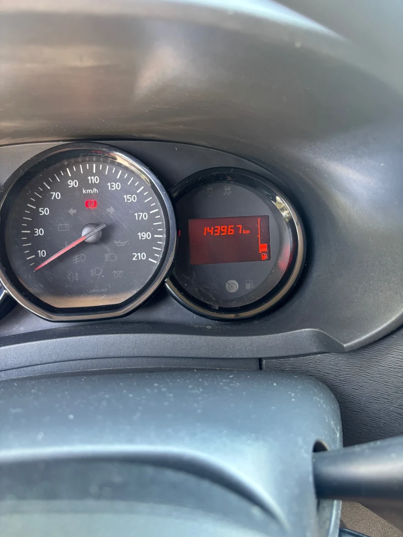 Dacia Dokker 1.6* Фабрична Газ, снимка 8 - Автомобили и джипове - 51889218