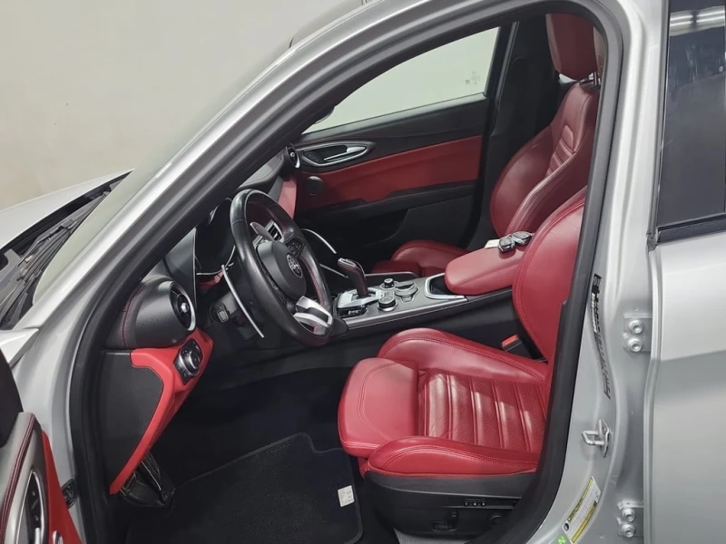 Alfa Romeo Giulia * TI SPORT * CARFAX * ЦЕНА ДО БГ, снимка 7 - Автомобили и джипове - 53010093