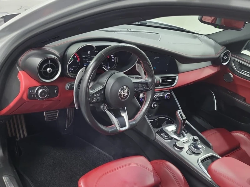 Alfa Romeo Giulia * TI SPORT * CARFAX * ЦЕНА ДО БГ, снимка 8 - Автомобили и джипове - 53010093