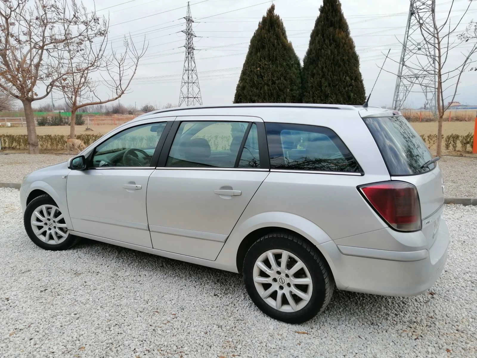 Opel Astra 1.9 CDT 6ск - изображение 6