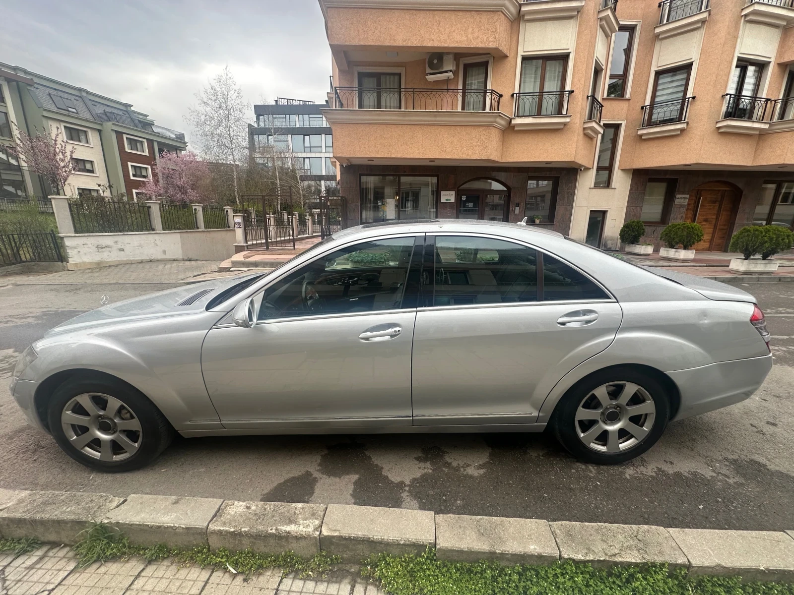 Mercedes-Benz S 350  - изображение 3