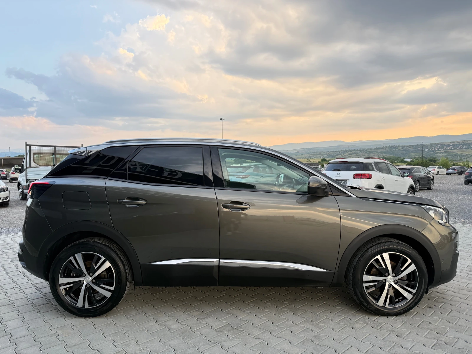 Peugeot 3008 1.5hdi 130 ks Собствен лизинг !!! - изображение 4