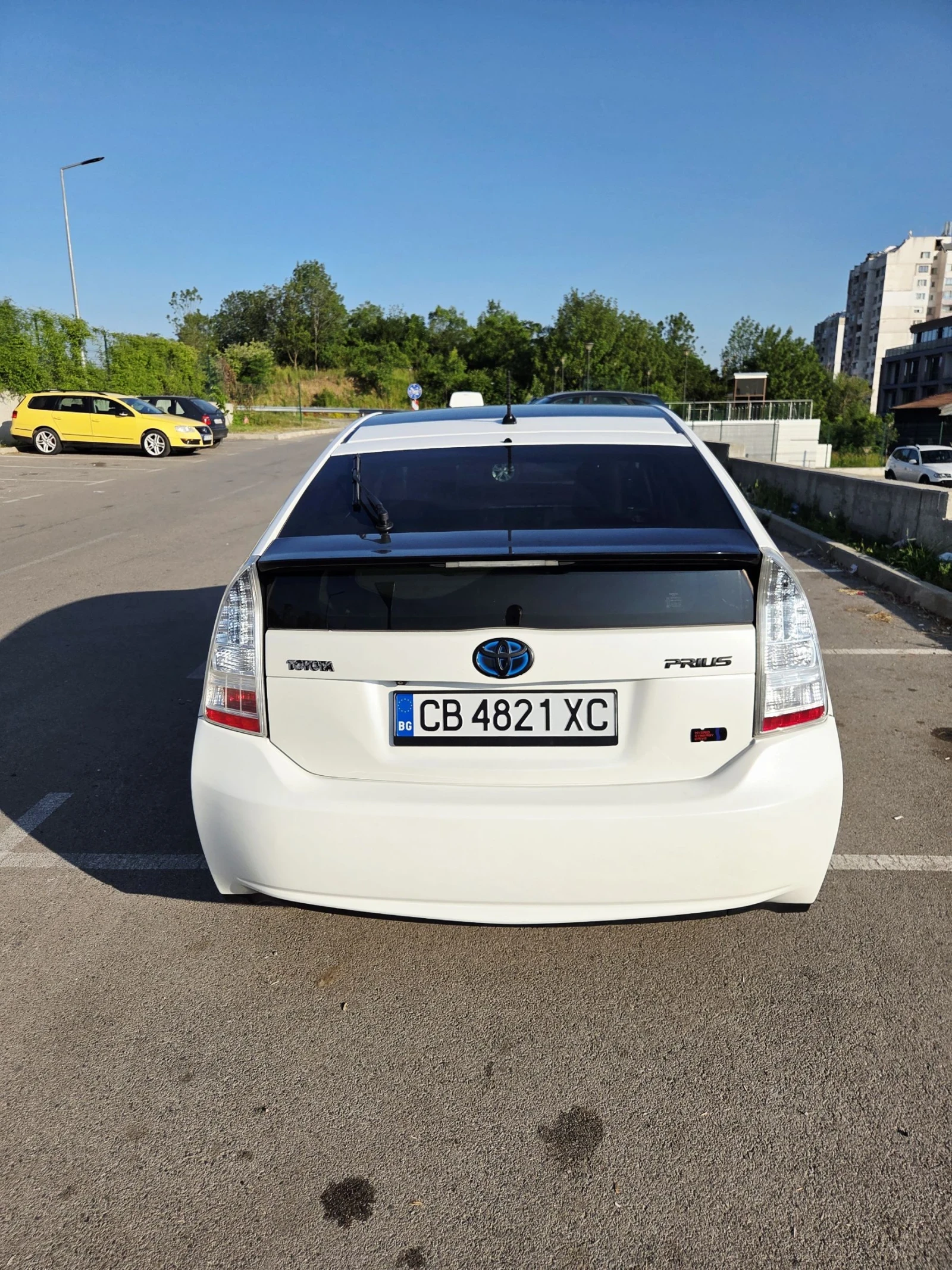 Toyota Prius 1.8 Hibrid - изображение 3