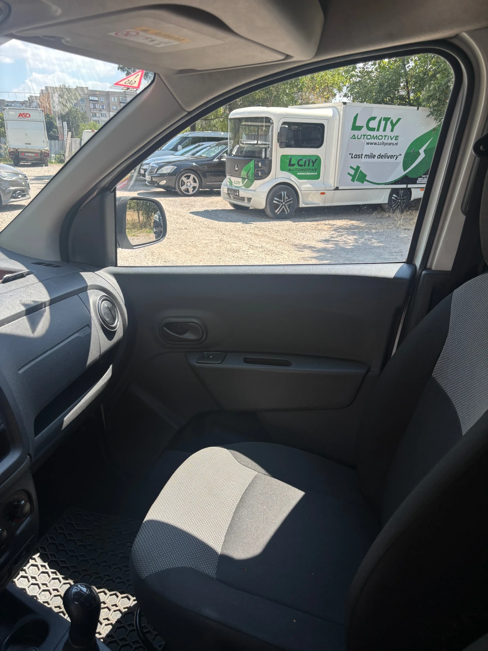 Dacia Dokker 1.6* Фабрична Газ - изображение 5