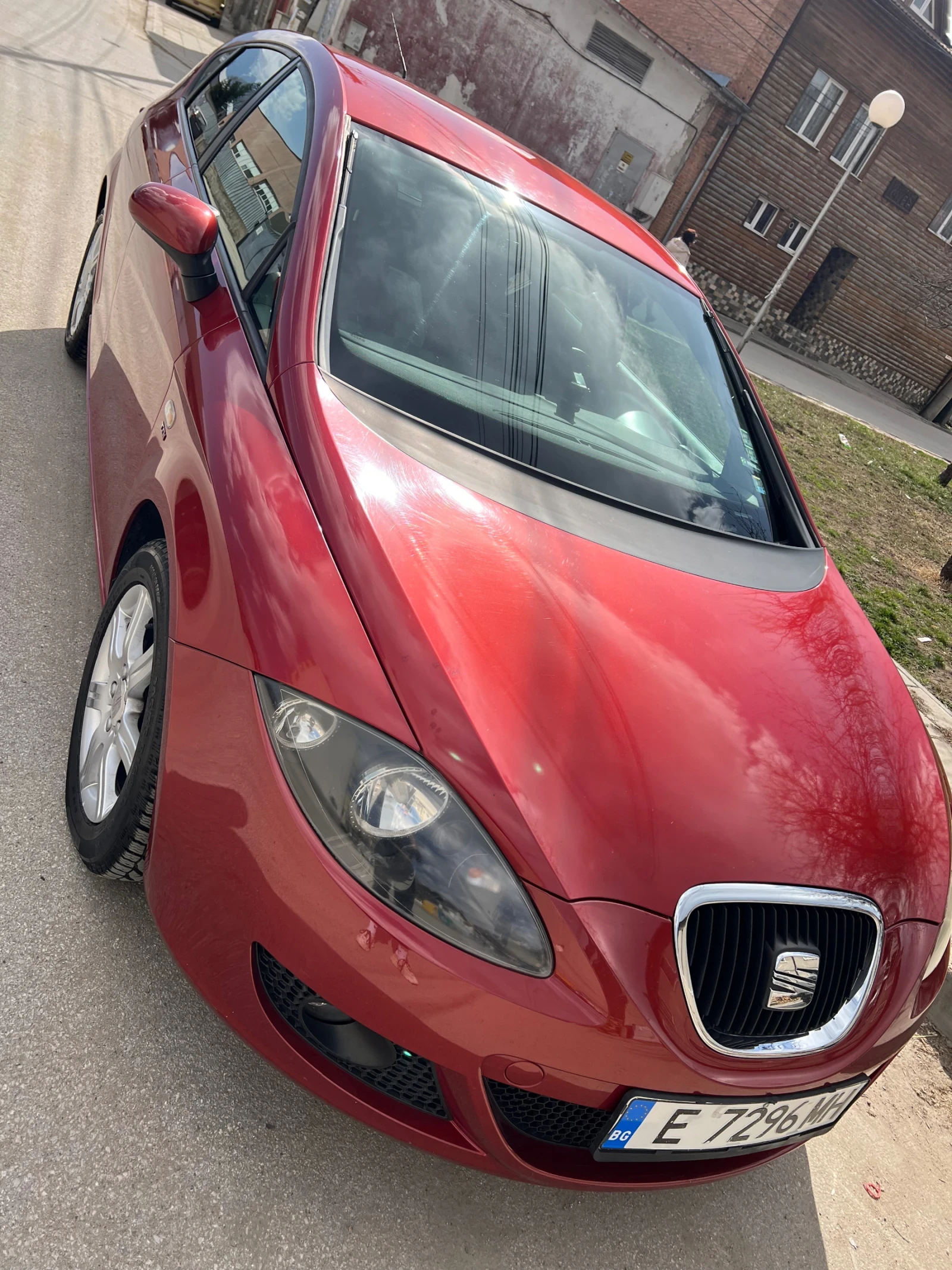 Seat Leon 2.0 - изображение 2