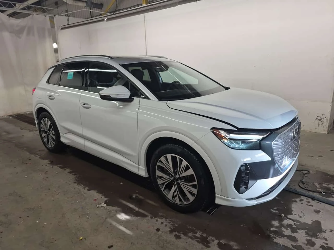 Audi Q4 E-TRON 55 QUATTRO * PANORAMA* CARFAX *  - изображение 2