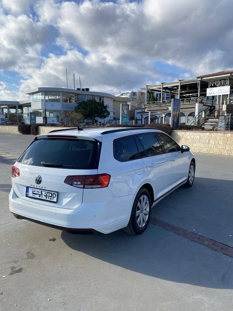 VW Passat 2.0 TDI DSG Много запазен, снимка 4 - Автомобили и джипове - 53819016